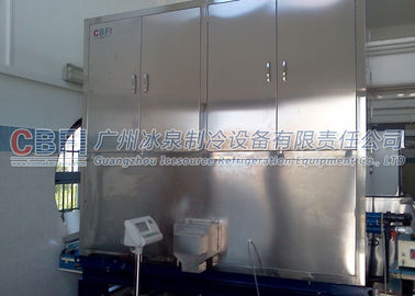 Essbarer Wasser-Eis-Würfel, der Maschine mit großem Eis-Behälter-Wasser-Filter komplett herstellt